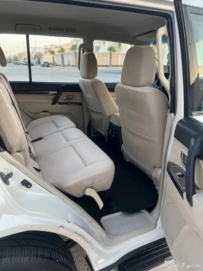 ميتسوبيشي باجيرو 2016 18