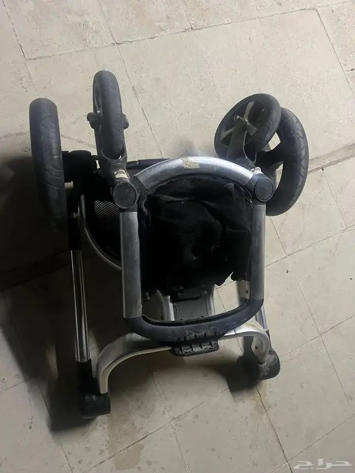 دراجة أطفال وسرير أطفال 3