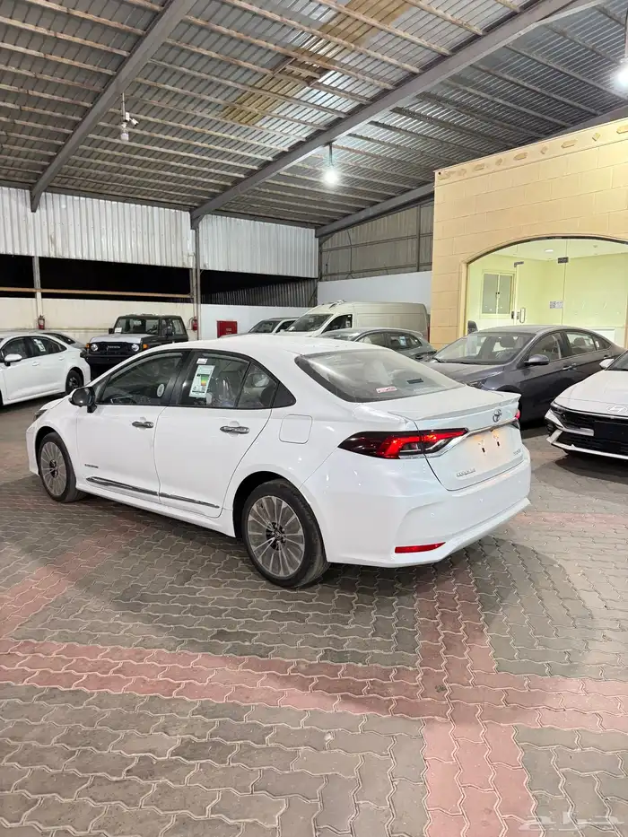 تويوتا كورلا XLI المطور فتحة بنزين 2025 3