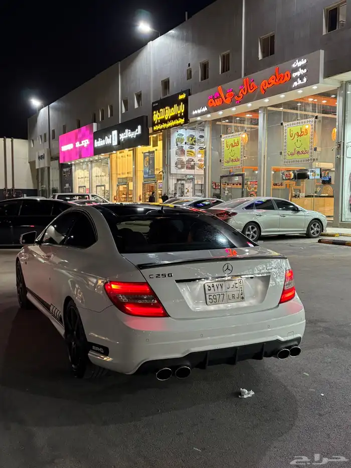 مرسيدس c200 4