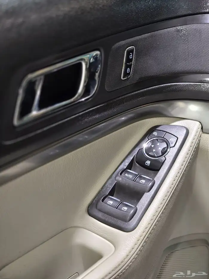 فورد اكسبلور موديل 2013 بحالة ممتازة 13