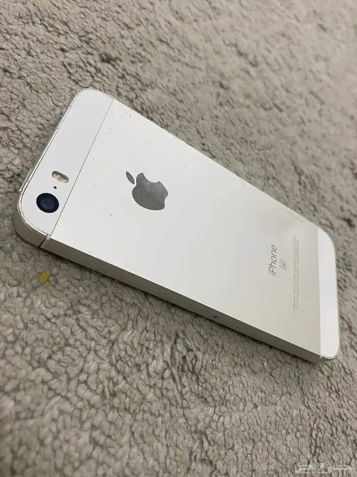 ايفون X وايفون SE 2016 3