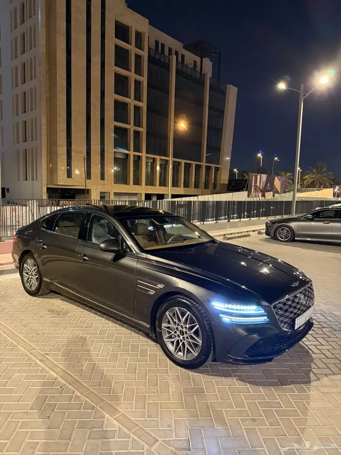 جينسس G80 2025 1