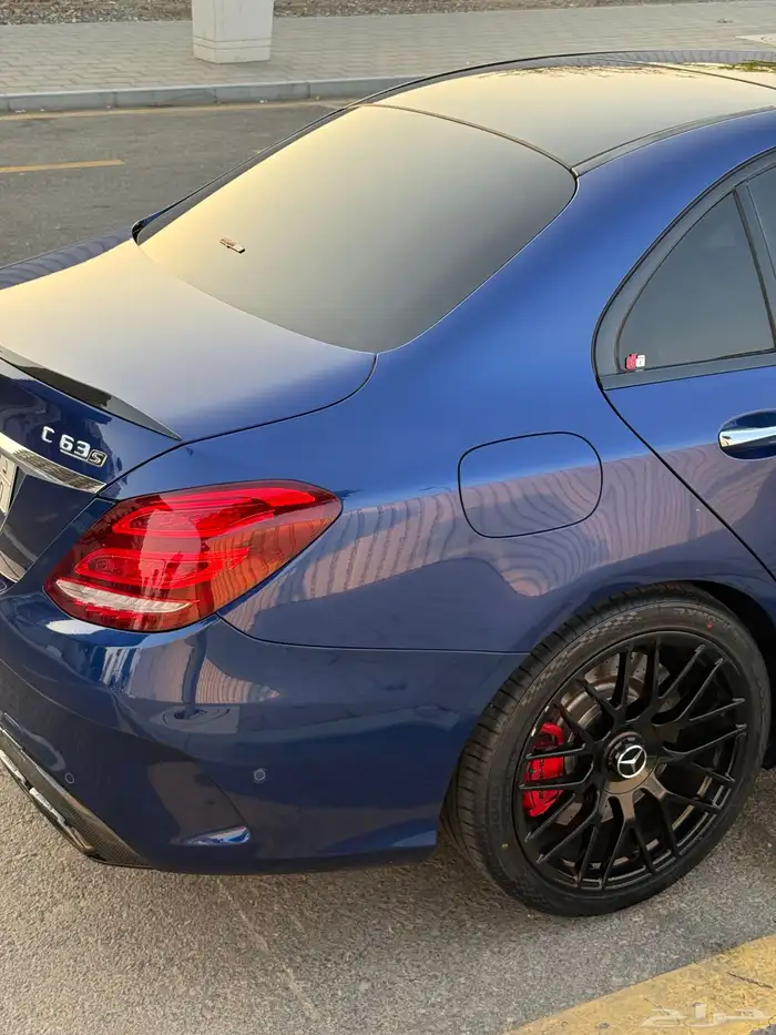 مرسيدس c63 الممشى قليل 2016 20