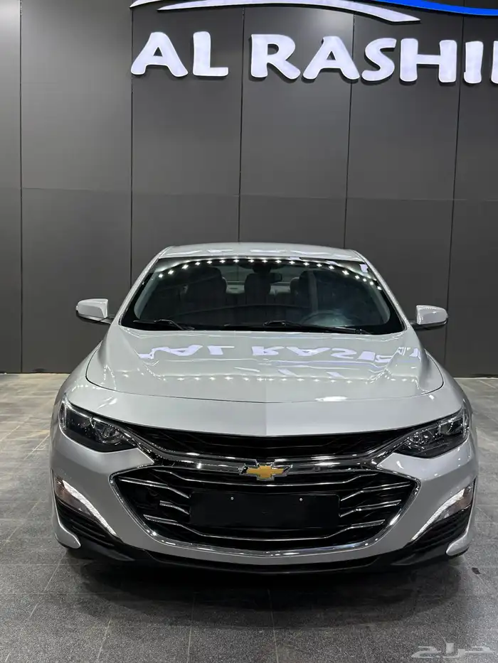 شيفرولية ماليبو 2021 فضي لدى معرض(عبيد الرشيدي) 18
