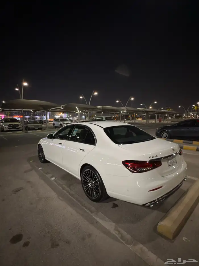 مرسيدس E200 عداد 16 الف 8