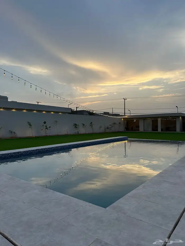 استراحه فاخره بالعمارية مساحة 2000 متر للايجار السنوي 5