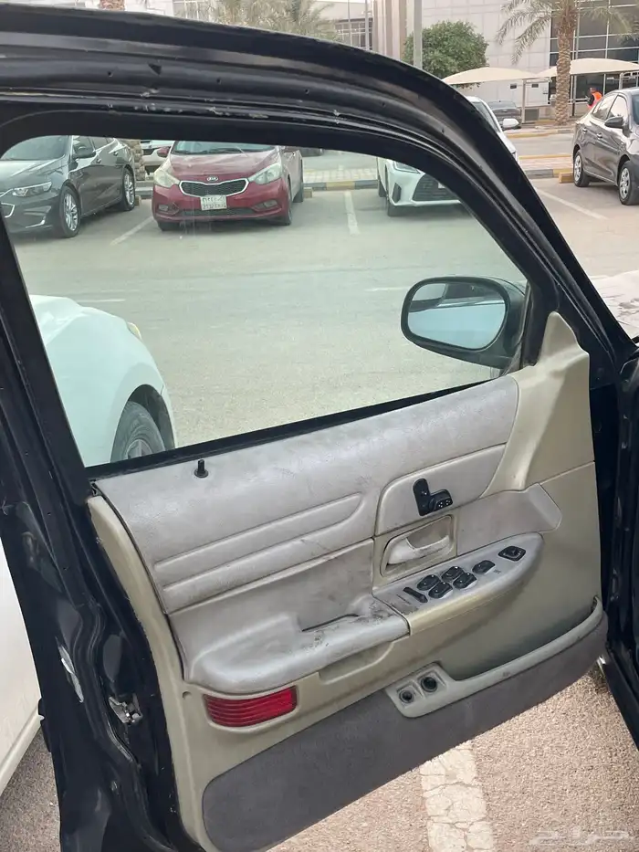 فورد فكتوريا 2001 LX وارد الدوحة 20
