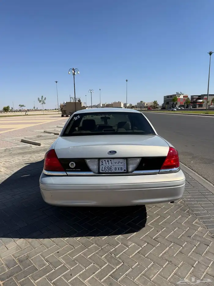 فورد فكتوريا 2012 فل كامل سعودي وارد توكيلات الجزيره 8