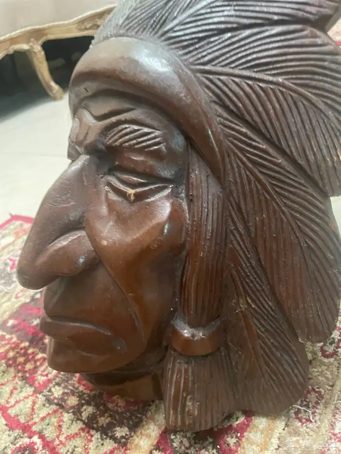 A wooden craved head راس خشبي منحوت 4