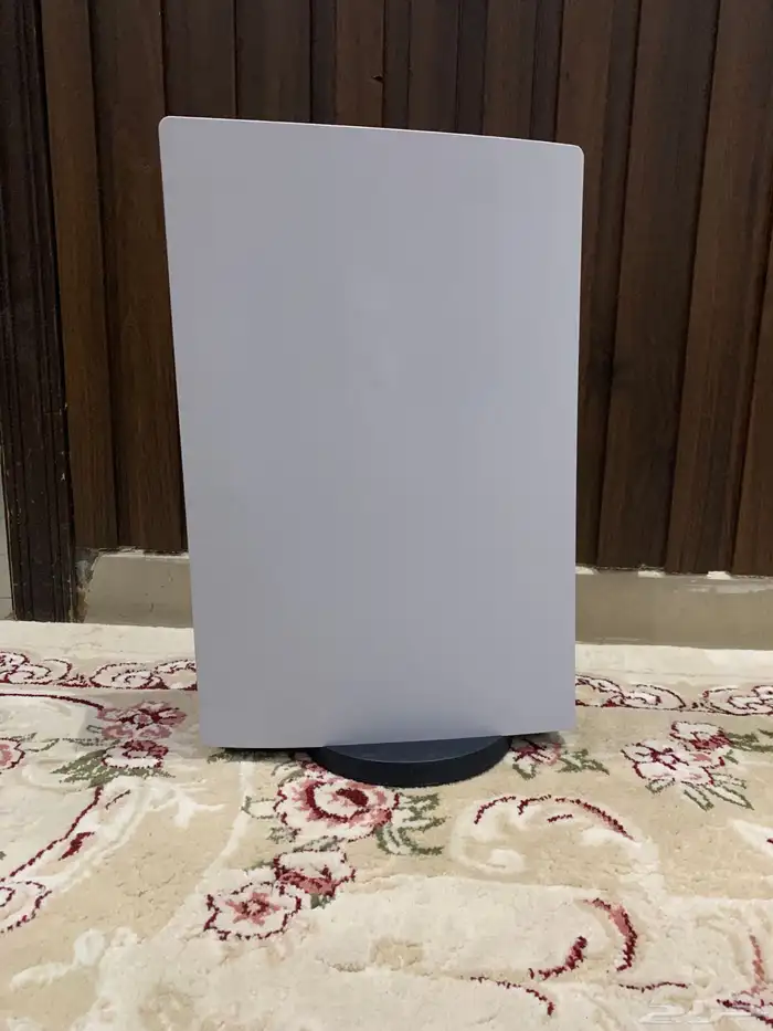 بلايستيشن 5 ديجتال مع يد وقاعدته والاسلك 4