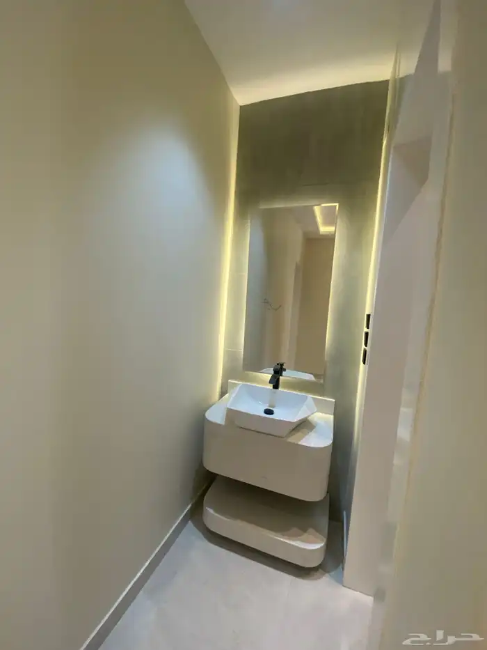 للبيع روف علوي مع ملحق تشطيب فاخر بالوسام 600الف 25