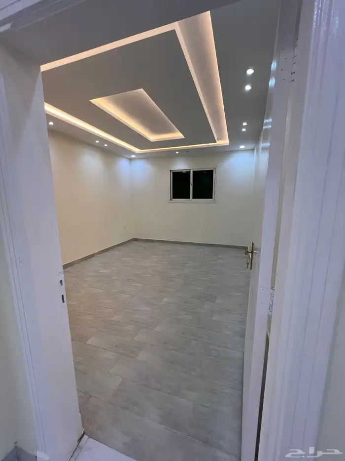 شقة للإيجار حي الحزم 11