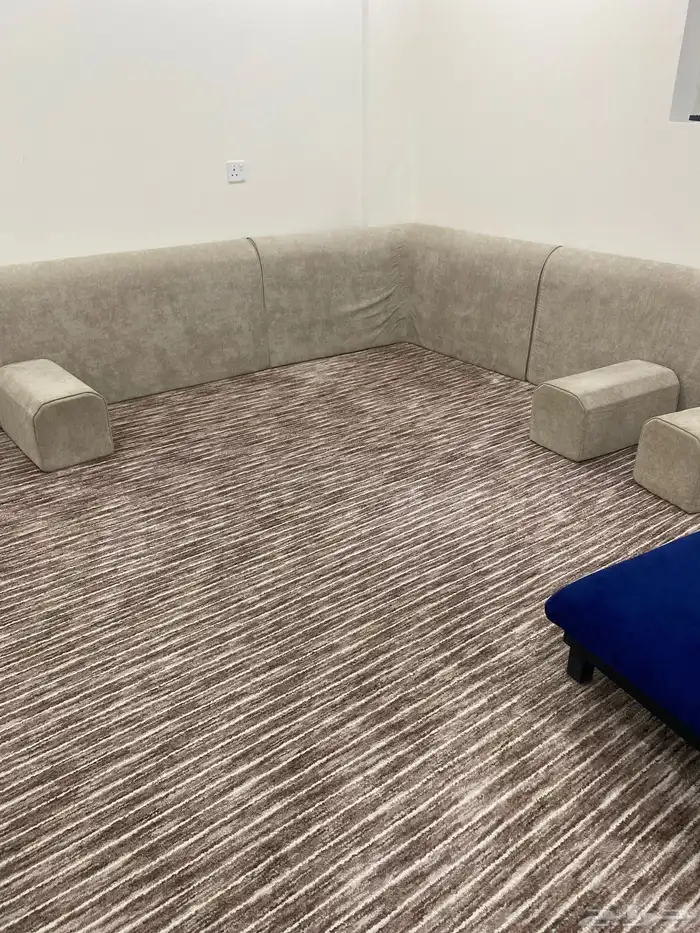 فرن وأسطوانة ومتاكي وفرش ومساند للبيع 4