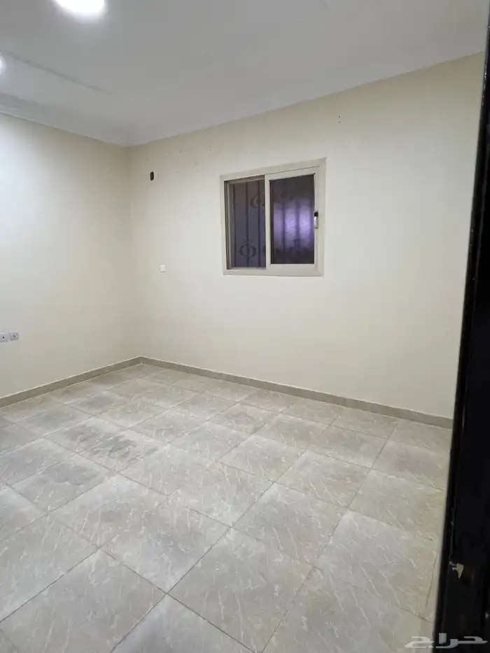 للايجار دور ارضي فالمجمعه حي المستقبل 6