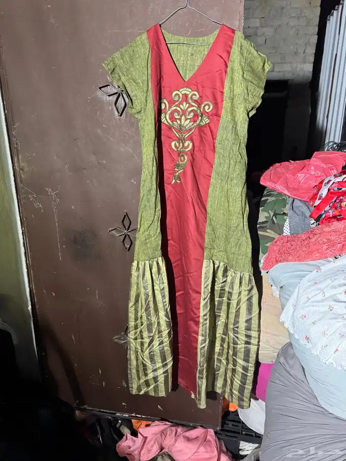 جلابيات وعبايات مستعمل نضيف 24