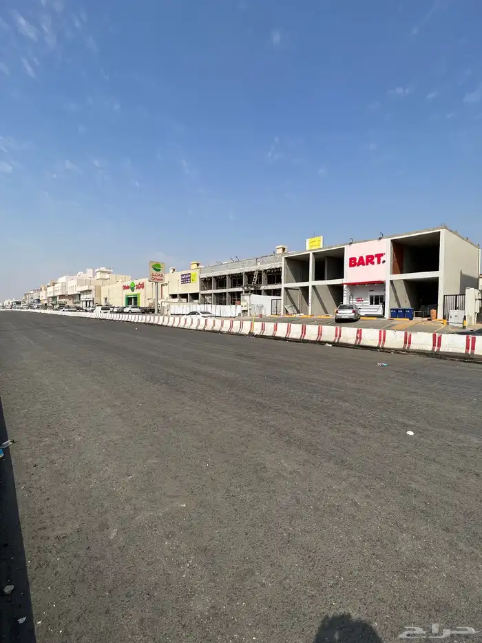 للايجار محلات بميزان المساحة للمعرض 90م بحي الحمدانيه 1