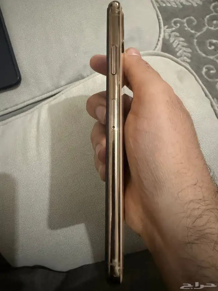 ايفون XS ماكس 4