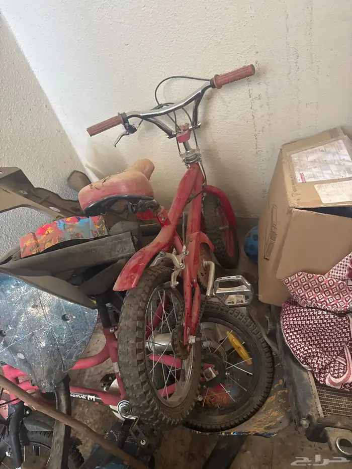 سكوترات بعضها شغال والبعض يبي بطاريه وسياكل 0