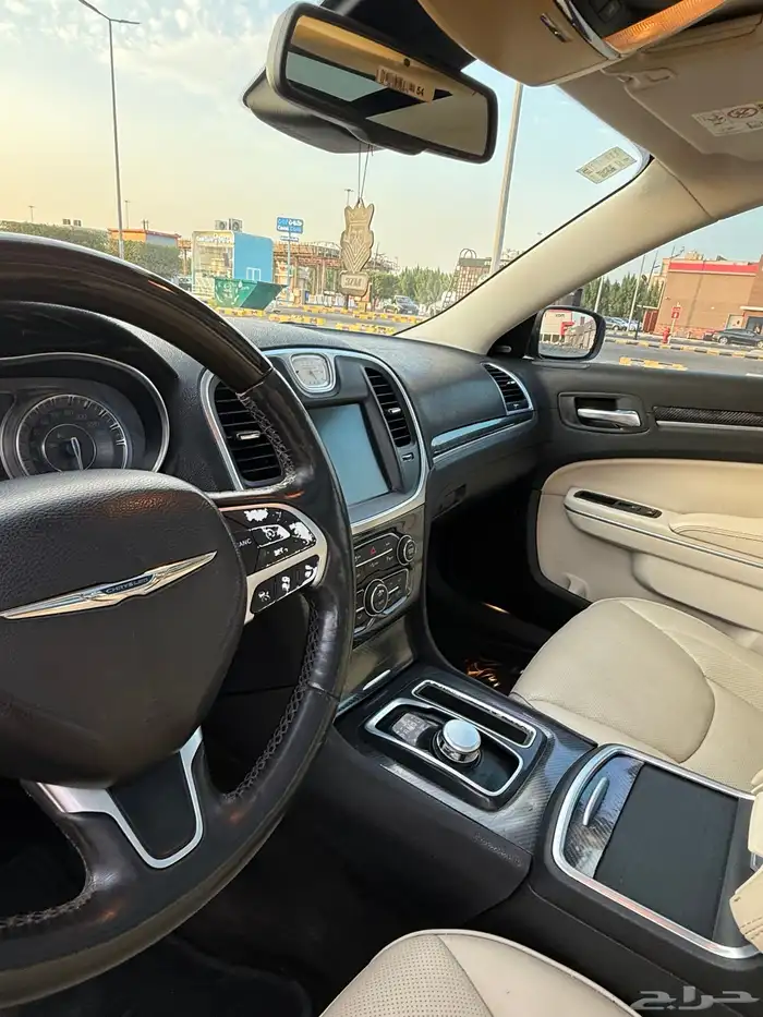 كرايسلر S نظيفة جدآ 2016 31