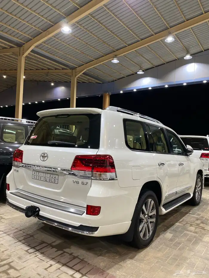 للبيع جيب في اكس ار 2020 عبداللطيف عداد 65 الف 5