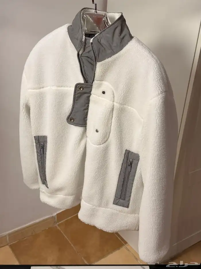 أفخم جاكيتات من أرقى الماركات العالمية 12