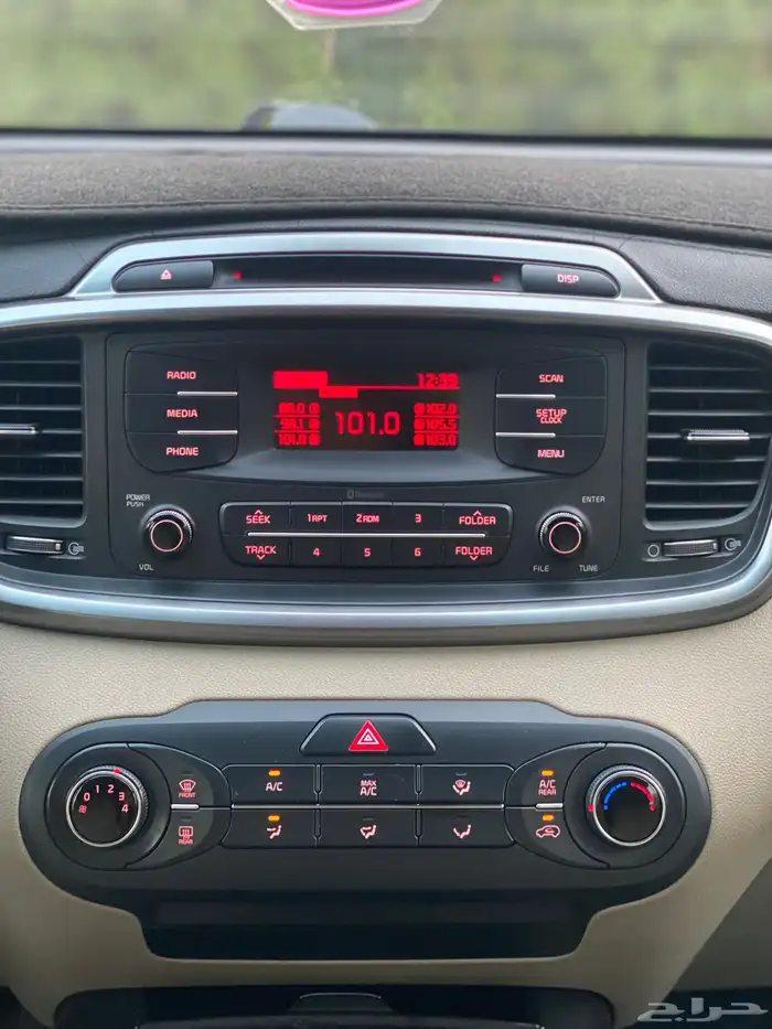 سورنتو 2017 نظيف جدا 22