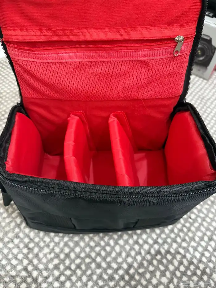 كاميرة كانون 250d مع عدسة تقريب 6