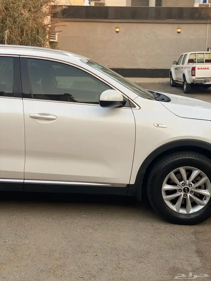 سورنتو 2017 نظيف جدا 8