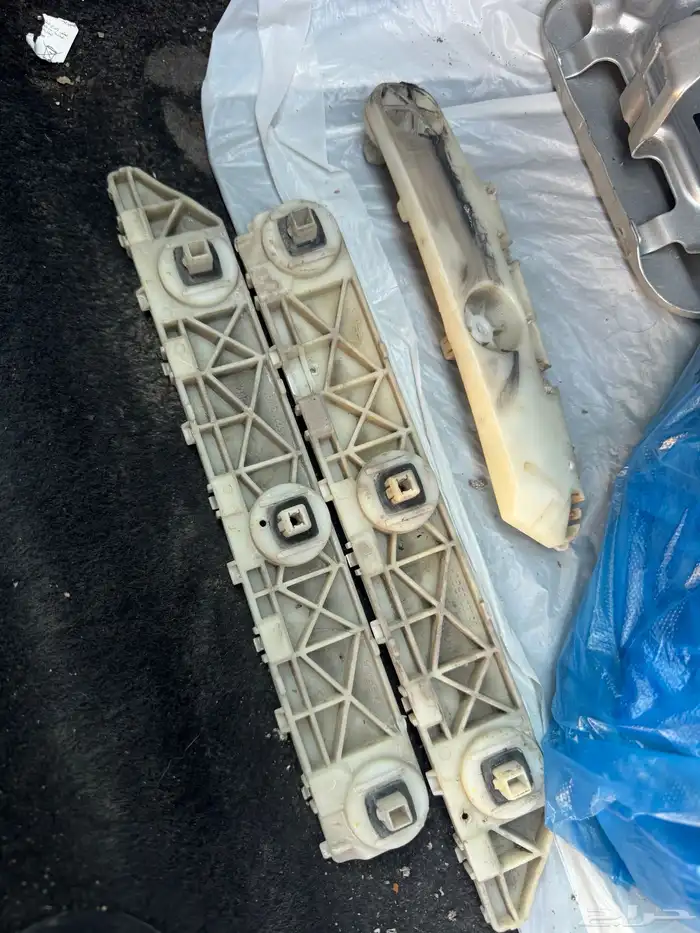 للبيع قطع صني جناح وسطبات وقفل شنطة وكبوت تورس 2022 1