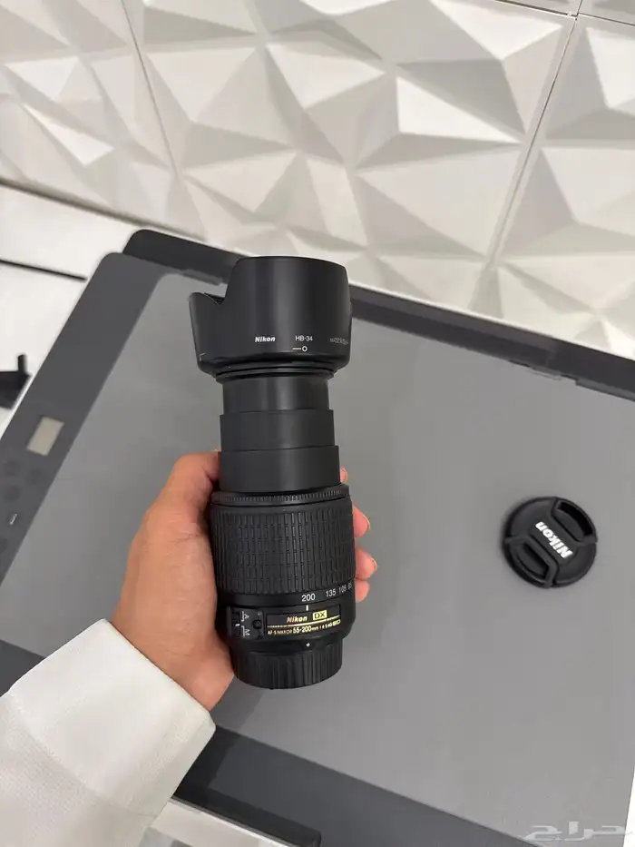 عدسة نيكون 55-200 1