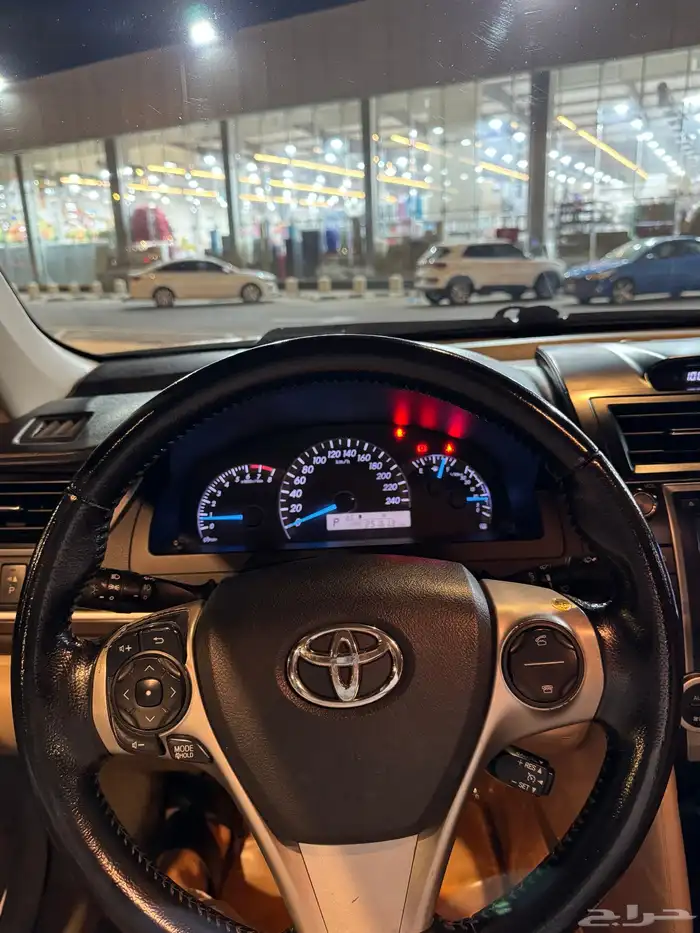 كامري 2015 GLX 8