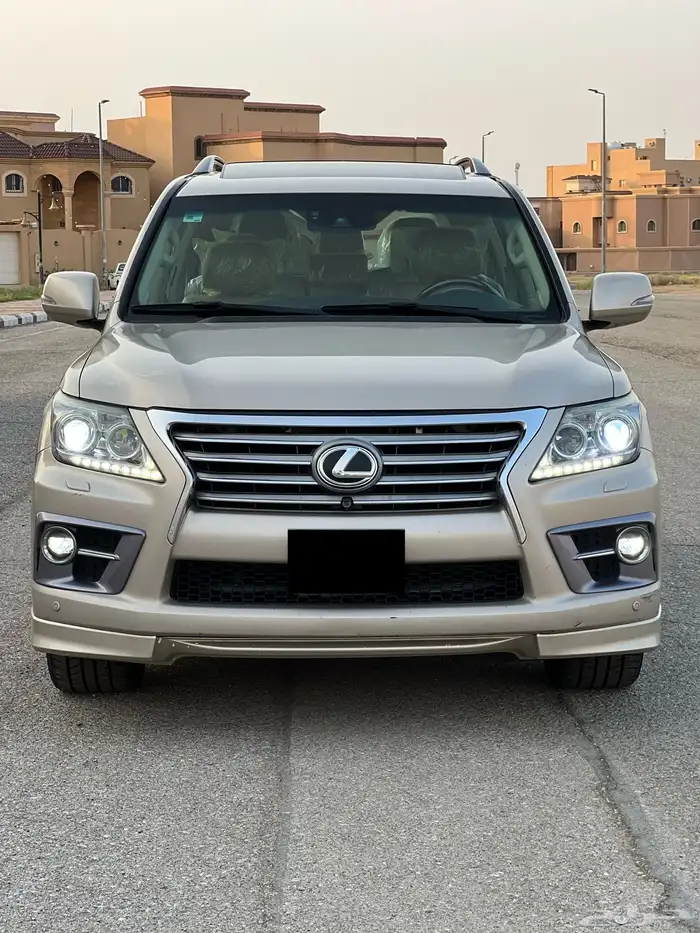 لكزس LX570 2014 فل ( بريمي ) 9
