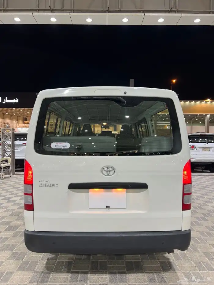 للبيع تويوتا هايس موديل 2007 بنزين (شبه أصفار) مخزن 4