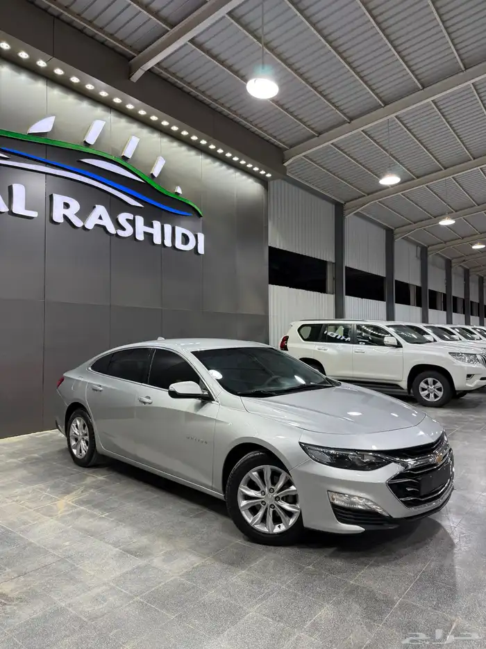 شيفرولية ماليبو 2021 فضي لدى معرض(عبيد الرشيدي) 10