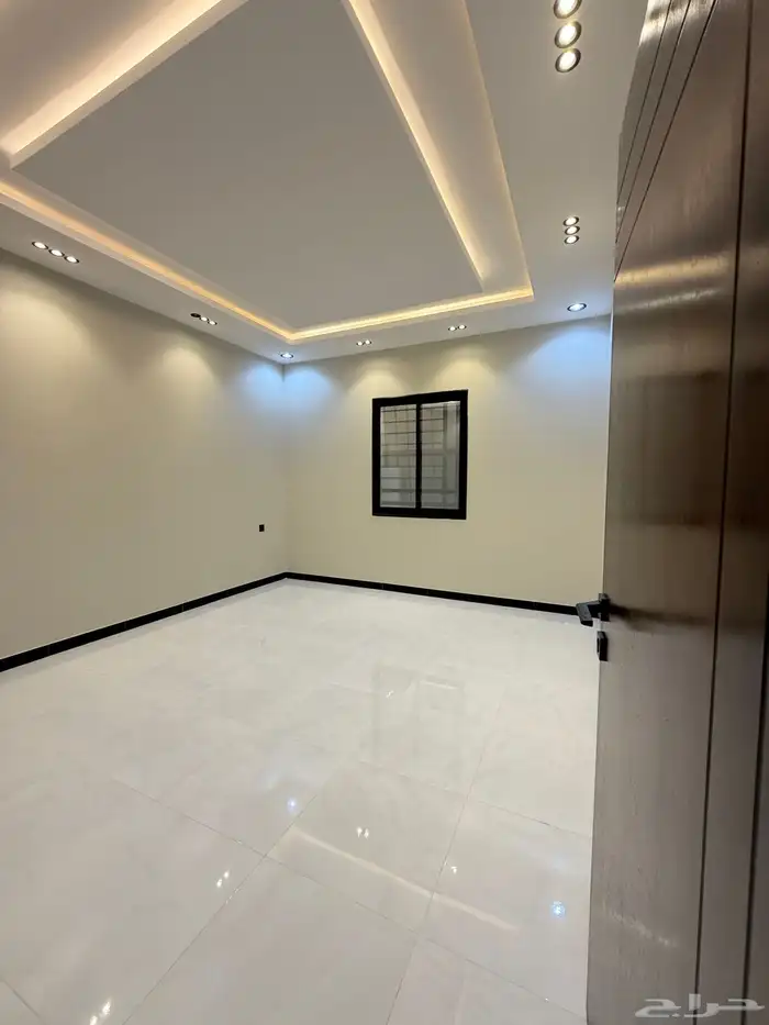 للبيع ارواف علوية وادوار أرضية حى الموسى موقع مميز 4