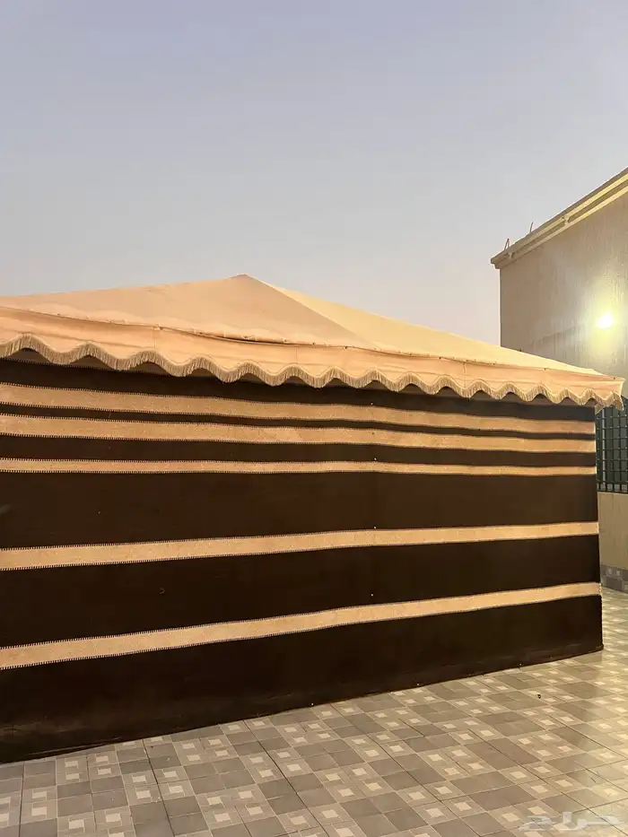 بيت شعر ملكي 1