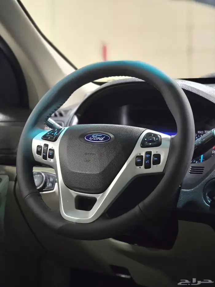 فورد اكسبلور موديل 2013 بحالة ممتازة 10