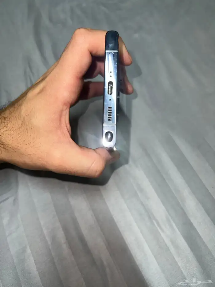 s23 ultra sim look USA 6