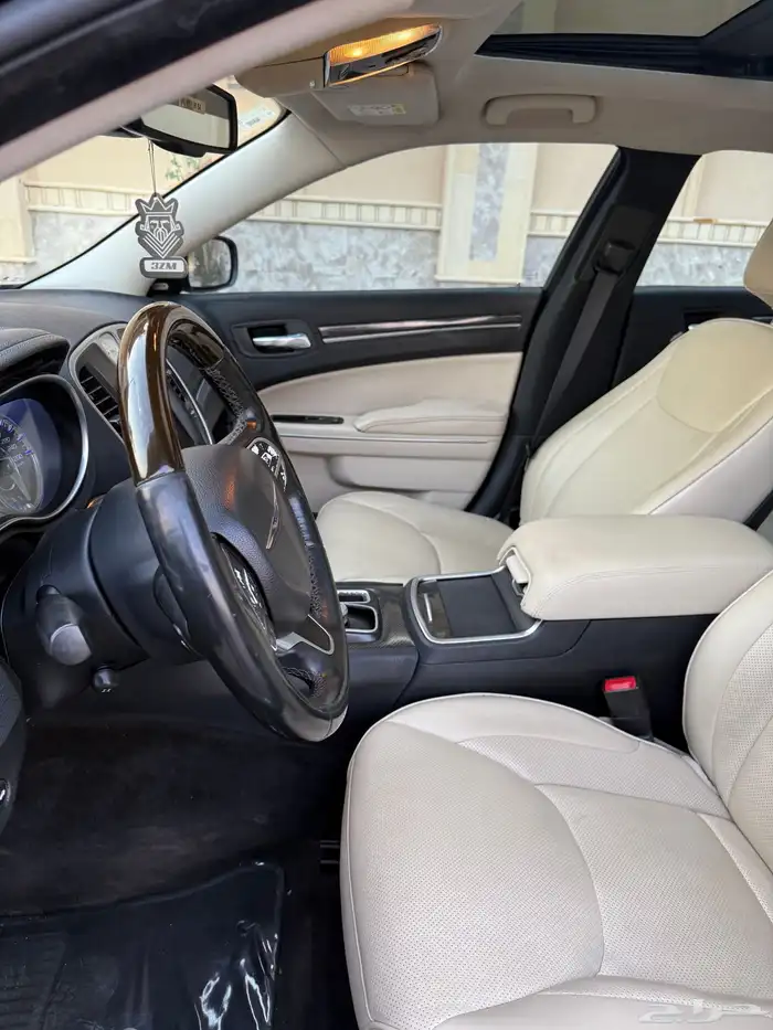 كرايسلر S نظيفة جدآ 2016 18