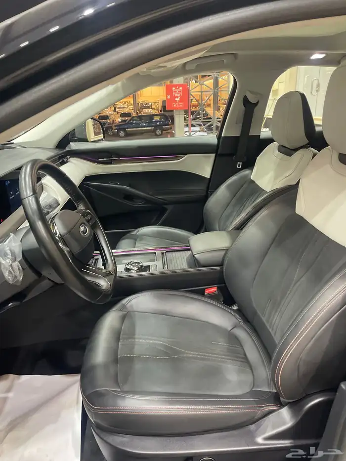 فورد تورس تيتانيوم فل كامل موديل 2023 8