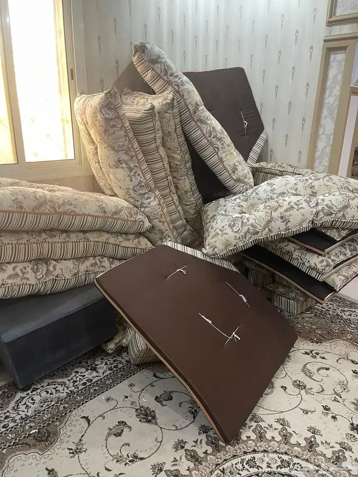 كنب ارضي وكنب عالي ومكرويف وطابعه 6