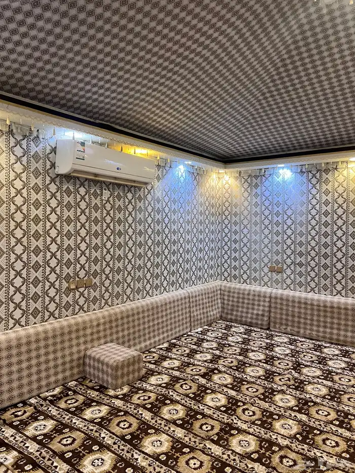 بيت شعر ملكي 3