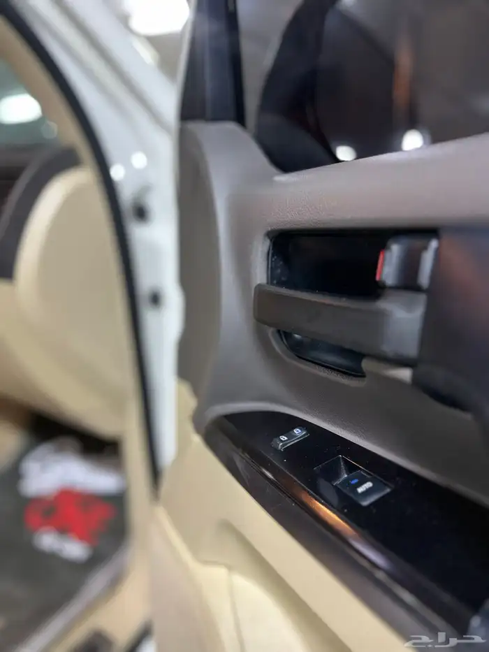 تويوتا لاندكروزر GXR 2017 مالك اول 39