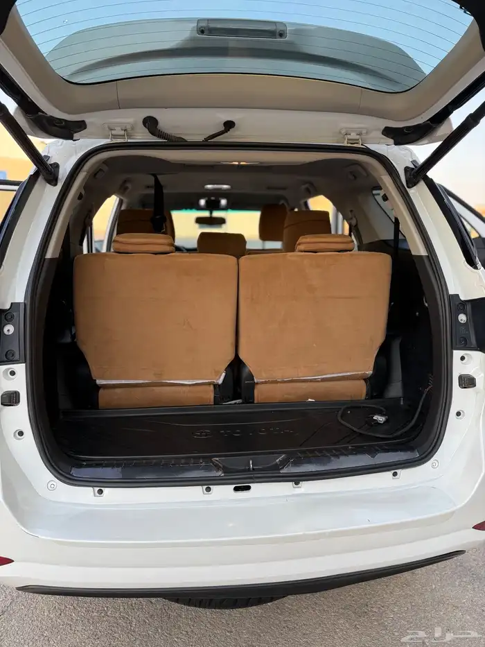 للبيع تويوتا فورتشنر 2024 ديزل محرك  2.8 سعودي ننظييف 9