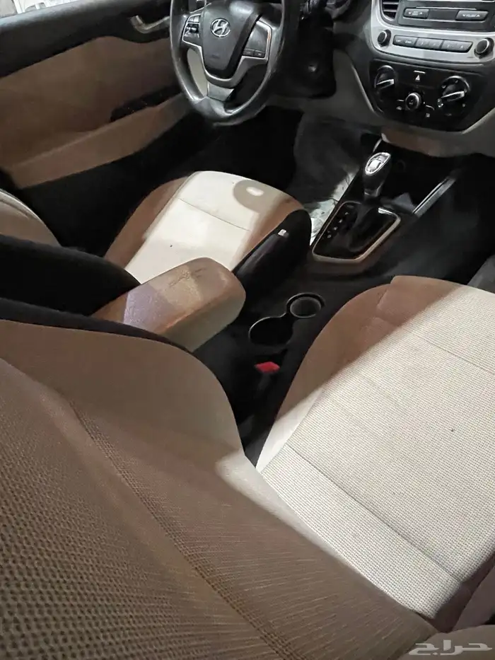 للبيع اكسنت 2019 37