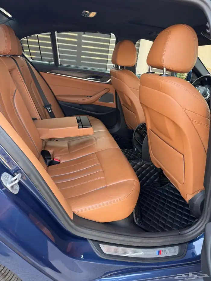 bmw530iفل كامل كيت ام موديل 2023 وكالة البيع (147000) 18