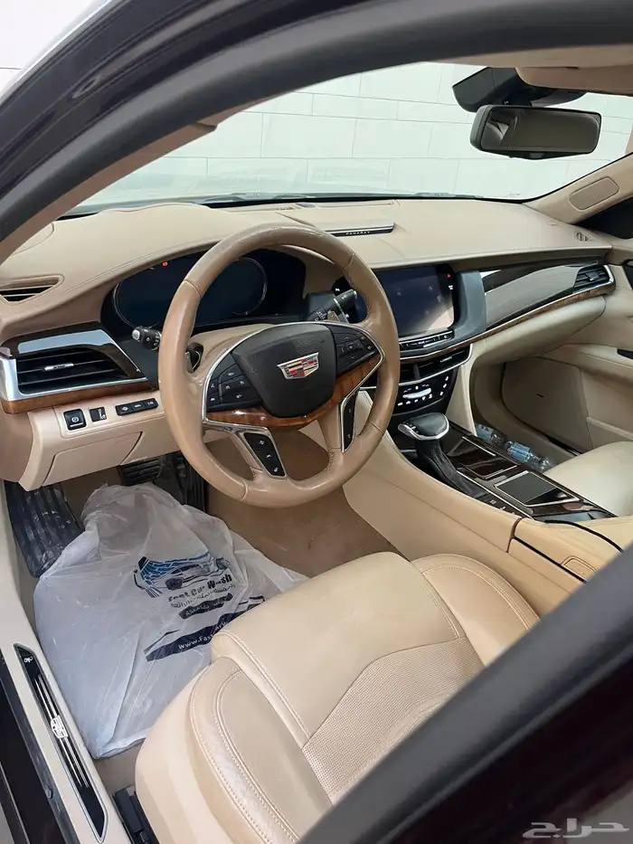 كاديلاك CT6 11