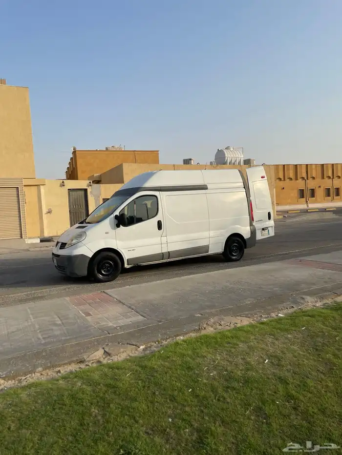 للبيع فان رينو بضاعه 0