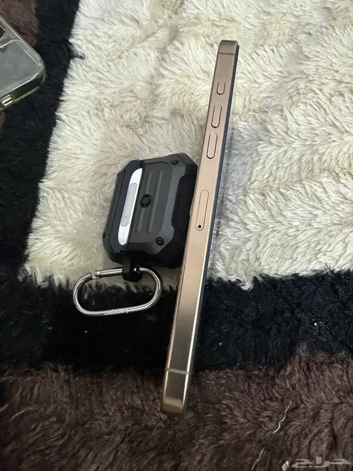 ايفون 16 برو ماكس 256 4